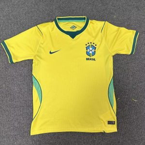 Brazil home jersey image 1