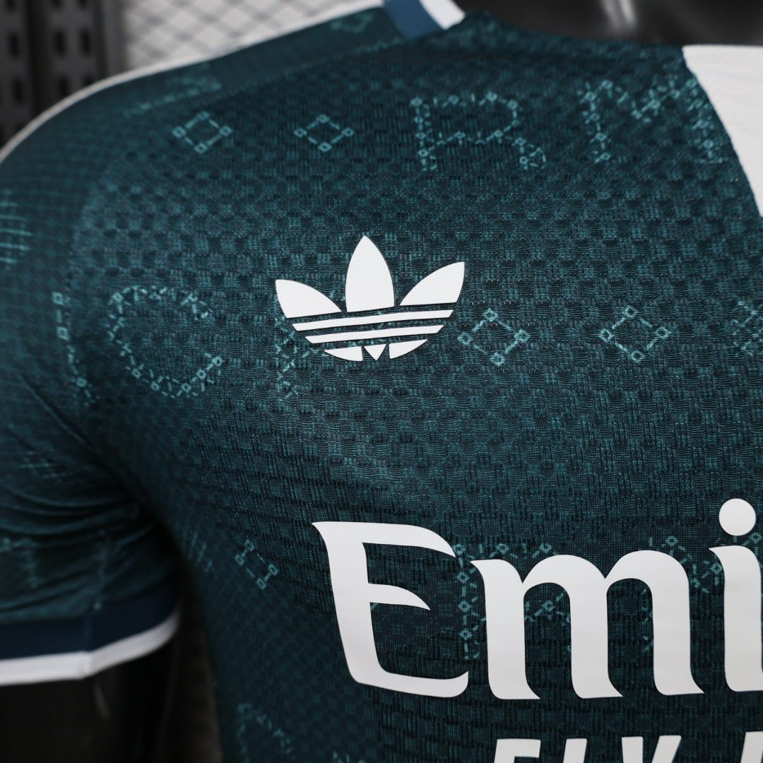 球员26.27皇马客S一3XL Football Jersey
